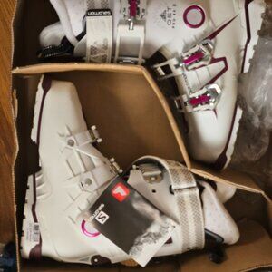 Salomon QST PRO 80 Ski Boots Women's Sz 23.5 Brand New White/Burgandy